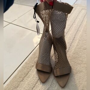 Zara - embellished Tan Mesh Booties - size 6 - NWT